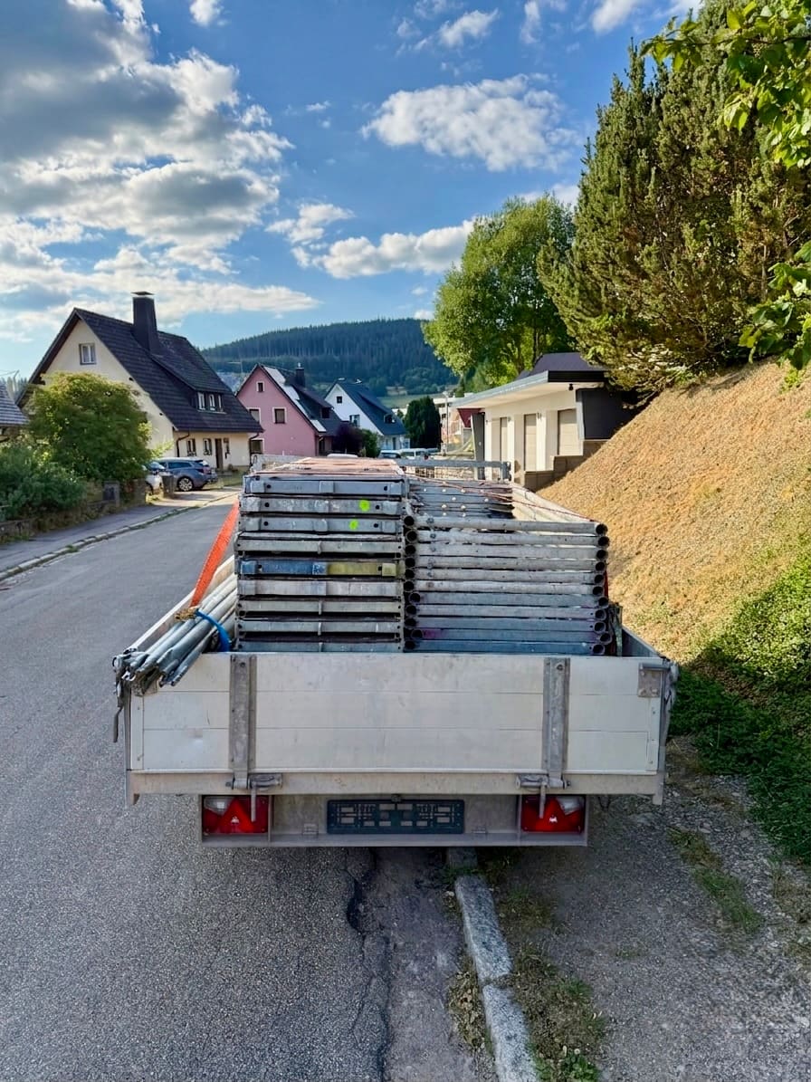 Anlieferung des Gerüstmaterials